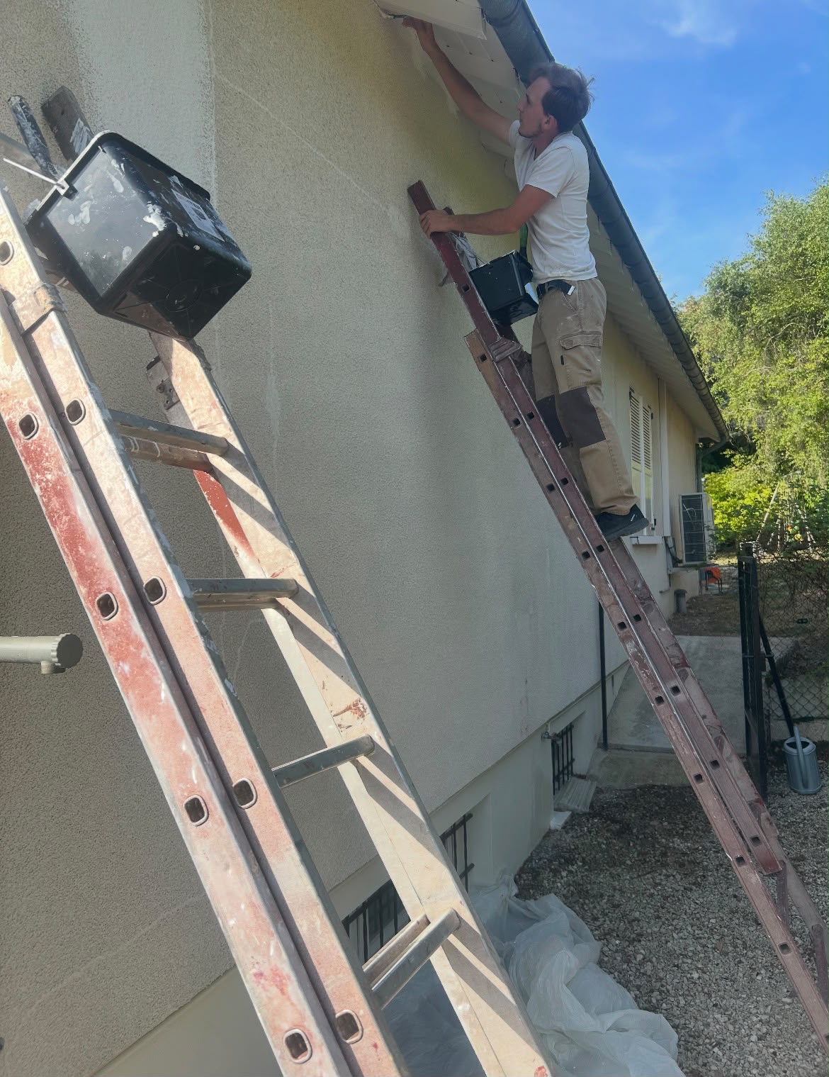 Travaux de rénovation de façade par Artisan MG